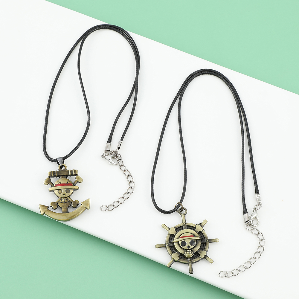 One Piece Skull Logo Necklace  - Anime Cosplay Luffy recension och pris
